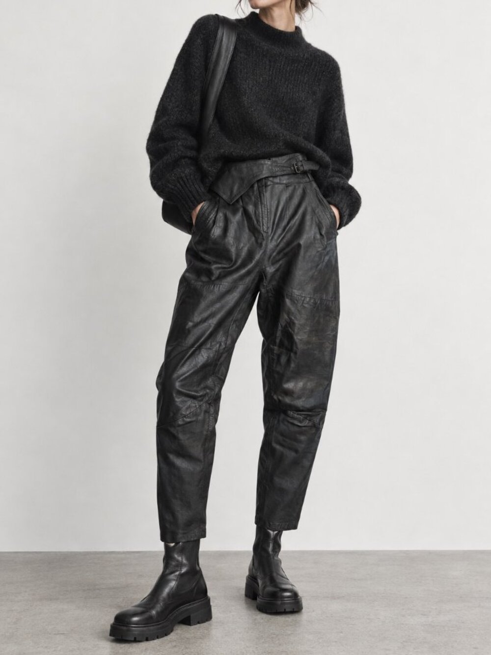 Vintage Women's Black Leather Pants Unique Belt Detail High Waist Size US2/4